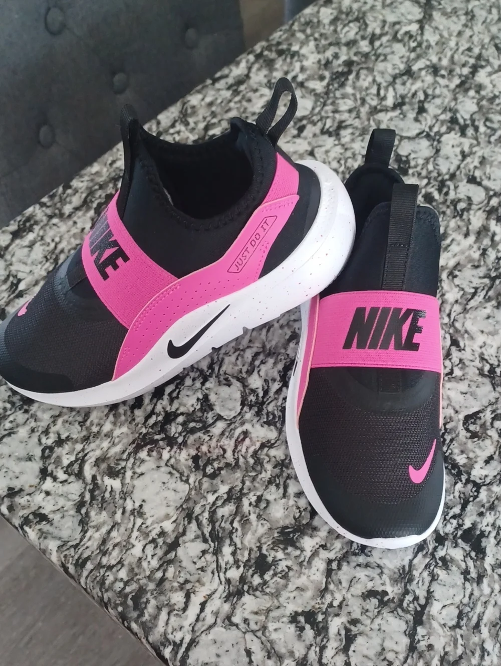 Nike Kids Black and Pink Slip-On Athletic Sneakers BRAND NEW WITHOUT TAGS!